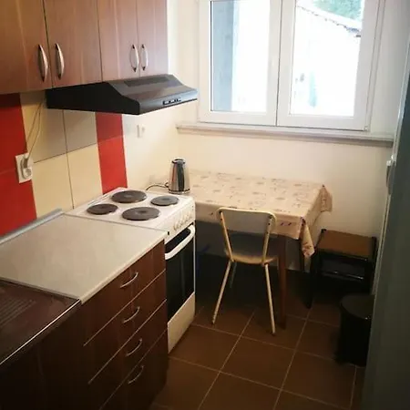 Cozy For Short Term Rent. *